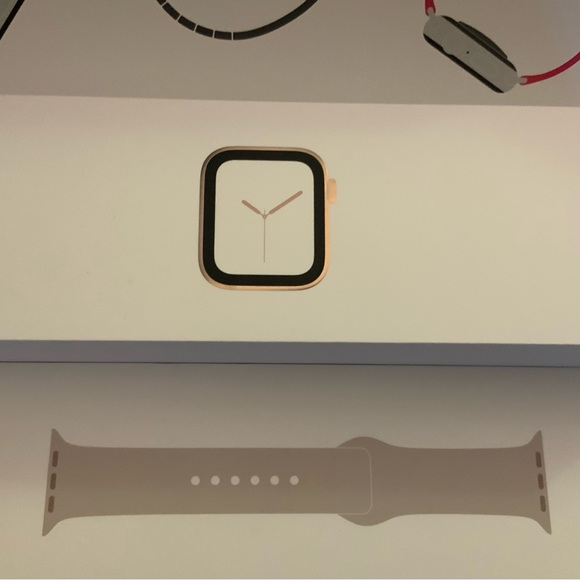 Apple Watch Series 4 in stainless steel CHRISTMAS SALE FREE SHIPPING - Picture 4 of 12